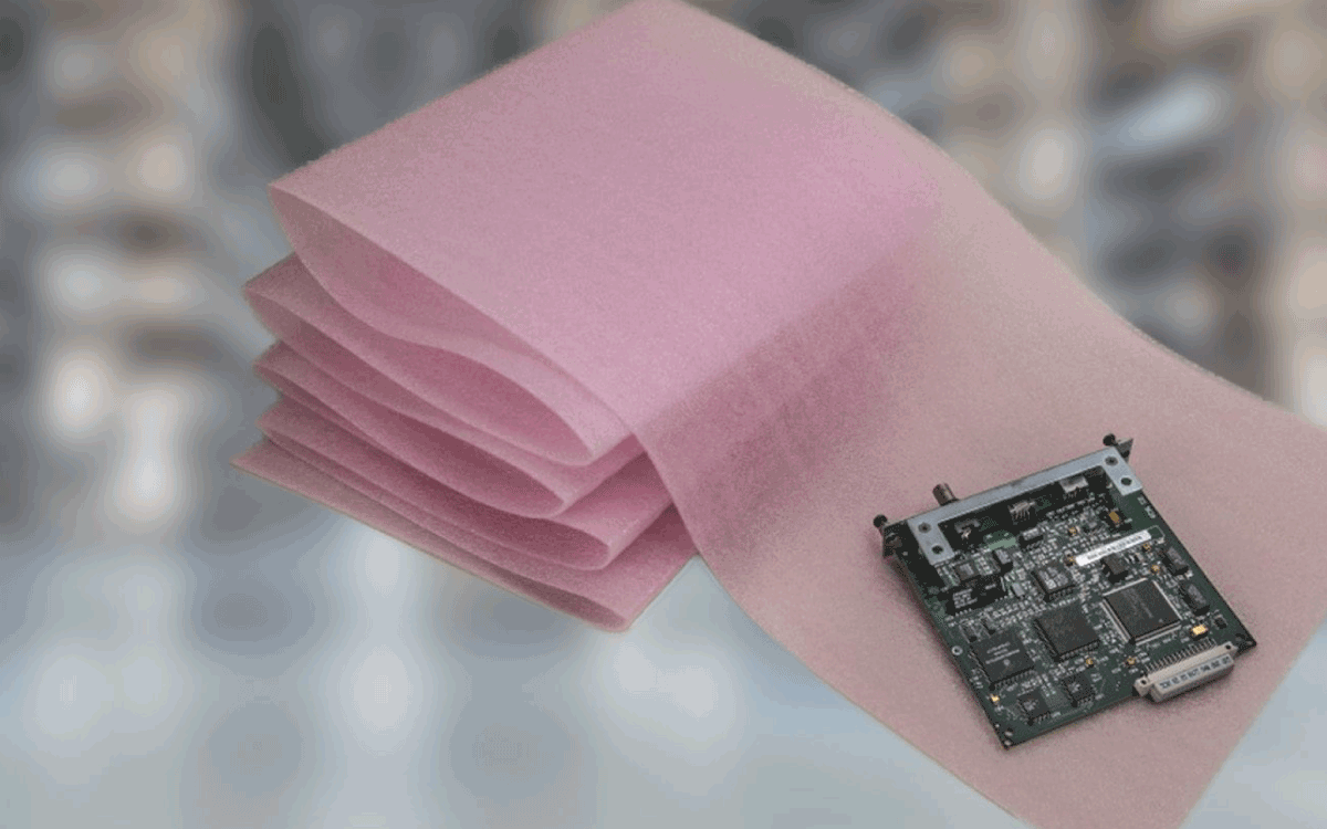 Instapak SpeedyPacker Foam-in-Bag System 